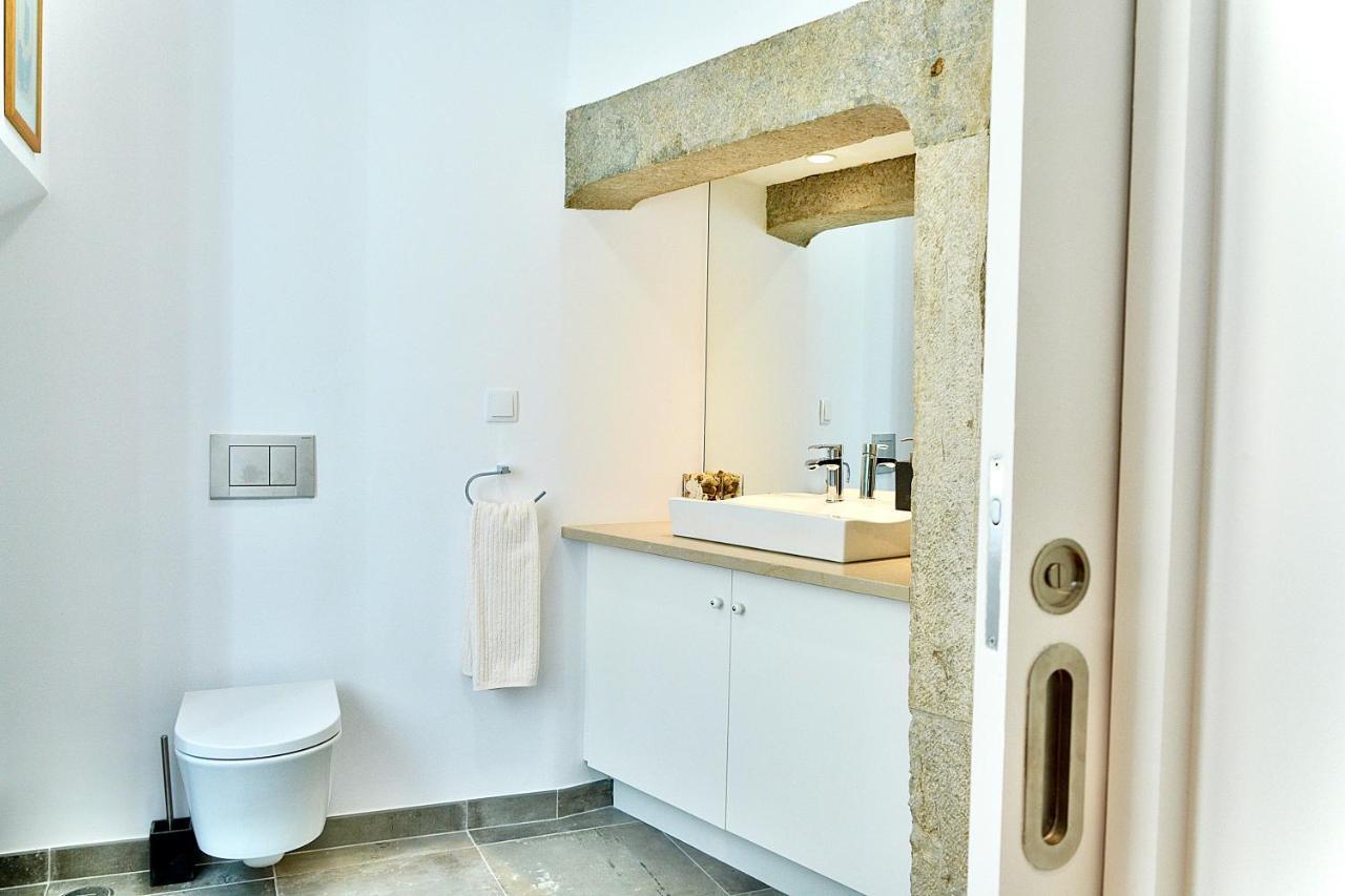 Bright And Spacious Three Bedroom In The Heart Of Apartment Lisbon